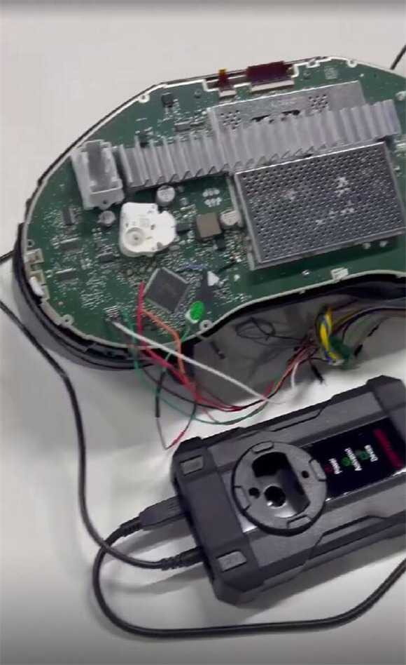 cg100x-benz-w205-mileage-correction-3 cg100x-benz-w205-mileage-correction-3