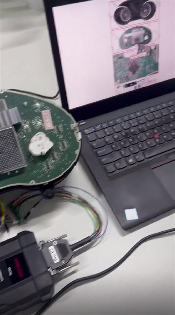 cg100x-benz-w205-mileage-correction-4 cg100x-benz-w205-mileage-correction-4