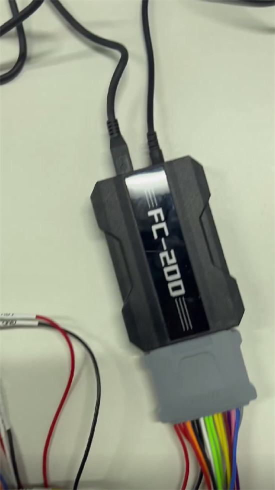cg-fc200-bench-read-bmw-locked-bosch-md1cs001-isn-3